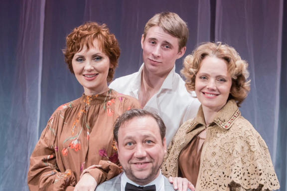 Спектакль "А это, как два крыла…"