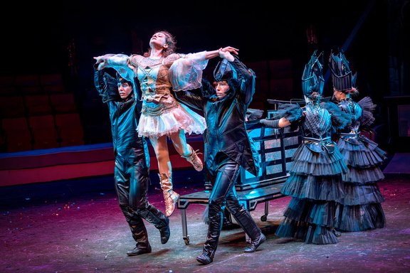 &SHcy;&kcy;&ocy;&lcy;&acy; &Mcy;&acy;&gcy;&icy;&icy;