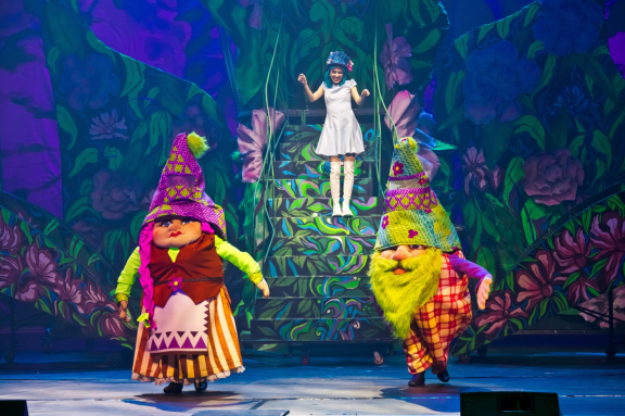 &Acy;&lcy;&icy;&scy;&acy; &vcy; &Scy;&tcy;&rcy;&acy;&ncy;&iecy; &CHcy;&ucy;&dcy;&iecy;&scy;