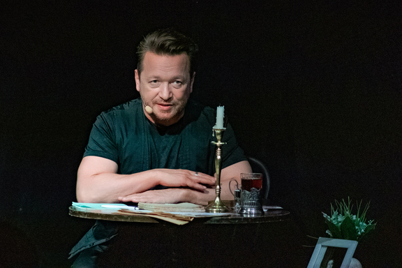 &Acy;&Scy;&Acy;&Dcy;&Ocy;&Vcy;&period;&Pcy;&Ocy;&Ecy;&Tcy;&comma; &Kcy;&Ocy;&Tcy;&Ocy;&Rcy;&Ycy;&Jcy; &Vcy;&Icy;&Dcy;&IEcy;&Lcy; &Scy;&IEcy;&Rcy;&Dcy;&TScy;&IEcy;&Mcy;&period; &Mcy;&ocy;&ncy;&ocy;&scy;&pcy;&iecy;&kcy;&tcy;&acy;&kcy;&lcy;&softcy; &Vcy;&lcy;&acy;&dcy;&icy;&mcy;&icy;&rcy;&acy; &Gcy;&lcy;&acy;&zcy;&ucy;&ncy;&ocy;&vcy;&acy;