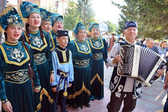 &Kcy;&ocy;&ncy;&tscy;&iecy;&rcy;&tcy; "&Bcy;&acy;&tcy;&ycy;&rcy; &gcy;&iecy;&rcy;&ocy;&jcy;&gcy;&acy; &dcy;&acy;&ncy;"