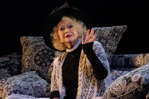 &Icy;&scy;&tcy;&ocy;&rcy;&icy;&icy;