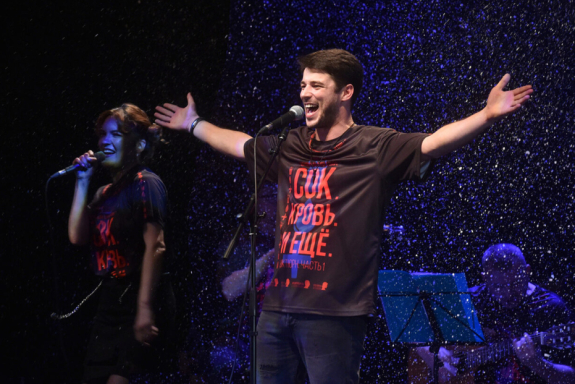 Сок. Кровь. И ещё....