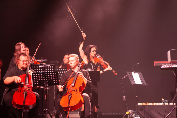 &Scy;&icy;&mcy;&fcy;&ocy;&ncy;&icy;&yacy; &Rcy;&acy;&mcy;&mcy;&shcy;&tcy;&acy;&jcy;&ncy; &pcy;&rcy;&icy; &scy;&vcy;&iecy;&chcy;&acy;&khcy;