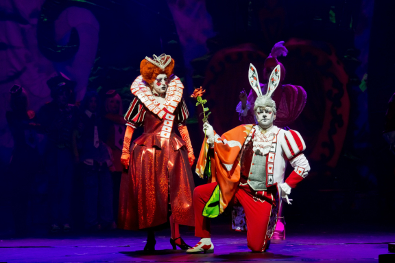 &Acy;&lcy;&icy;&scy;&acy; &vcy; &Scy;&tcy;&rcy;&acy;&ncy;&iecy; &CHcy;&ucy;&dcy;&iecy;&scy;