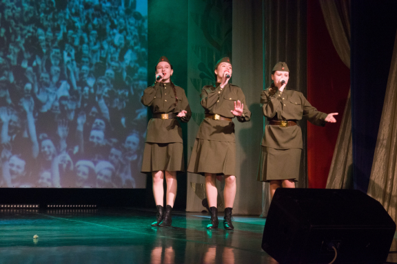 &Tcy;&iecy;&acy;&tcy;&rcy;&acy;&lcy;&icy;&zcy;&ocy;&vcy;&acy;&ncy;&ncy;&ycy;&jcy; &kcy;&ocy;&ncy;&tscy;&iecy;&rcy;&tcy; "&Ecy;&khcy;&ocy; &vcy;&ocy;&jcy;&ncy;&ycy; &icy; &pcy;&acy;&mcy;&yacy;&tcy;&softcy; &scy;&iecy;&rcy;&dcy;&tscy;&acy;"