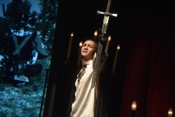 &Scy;&tcy;&rcy;&acy;&scy;&tcy;&icy; &pcy;&ocy; &ZHcy;&acy;&ncy;&ncy;&iecy;