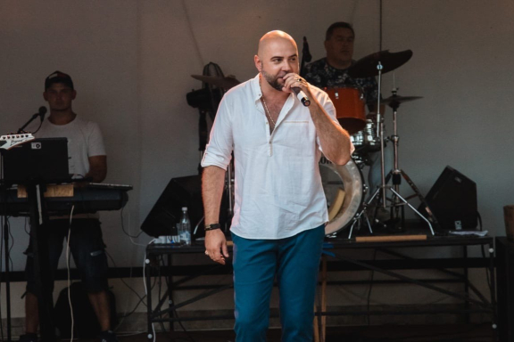 Алексей Ром "Не отводи любимых глаз"