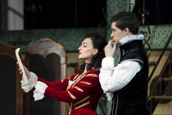 &Scy;&ocy;&bcy;&acy;&kcy;&acy; &ncy;&acy; &scy;&iecy;&ncy;&iecy;