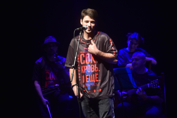 Сок. Кровь. И ещё....