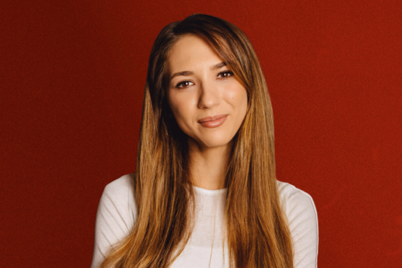 &Ncy;&acy;&dcy;&yacy; &Dcy;&zhcy;&acy;&bcy;&rcy;&acy;&icy;&lcy;&ocy;&vcy;&acy;&period; Stand Up &Ocy;&mcy;&scy;&kcy;