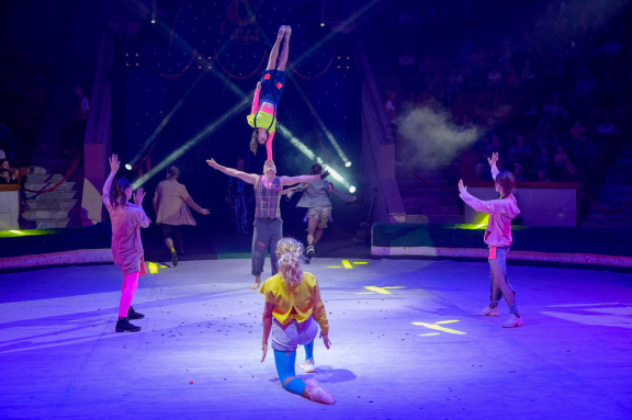 &TScy;&icy;&rcy;&kcy; &Fcy;&icy;&lcy;&acy;&tcy;&ocy;&vcy;&ycy;&khcy;&period; &Ncy;&Acy;&SHcy;&IEcy;&Scy;&Tcy;&Vcy;&Icy;&IEcy; &Mcy;&IEcy;&Dcy;&Vcy;&IEcy;&Dcy;&IEcy;&Jcy;