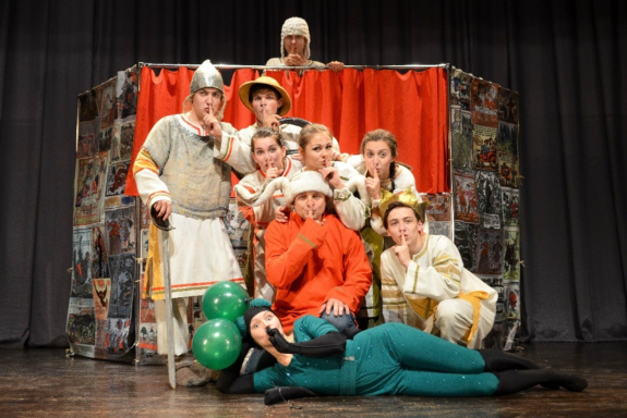 Гончарук-театр: «Молодильные яблоки»