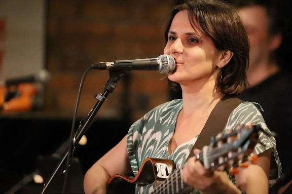 &Acy;&vcy;&tcy;&ocy;&rcy; &icy; &pcy;&iecy;&scy;&ncy;&yacy;&period; &Tcy;&ocy;&chcy;&kcy;&acy; &ocy;&tcy;&scy;&chcy;&iocy;&tcy;&acy;