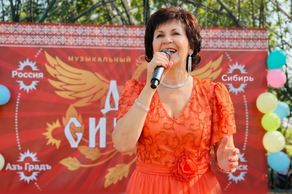 &Mcy;&ucy;&zcy;&ycy;&kcy;&acy;&lcy;&softcy;&ncy;&ycy;&jcy; &fcy;&iecy;&scy;&tcy;&icy;&vcy;&acy;&lcy;&softcy; &laquo;&Dcy;&Ucy;&KHcy; &Scy;&Icy;&Bcy;&Icy;&Rcy;&Icy;&raquo;